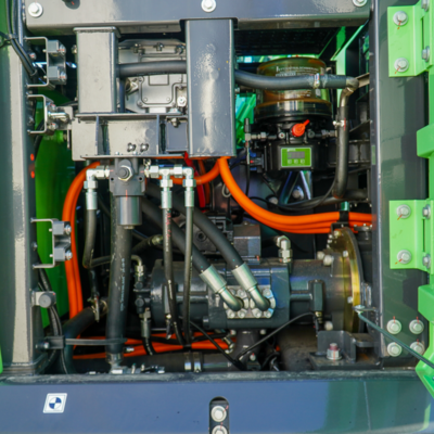 XE215ev uitknippen-09